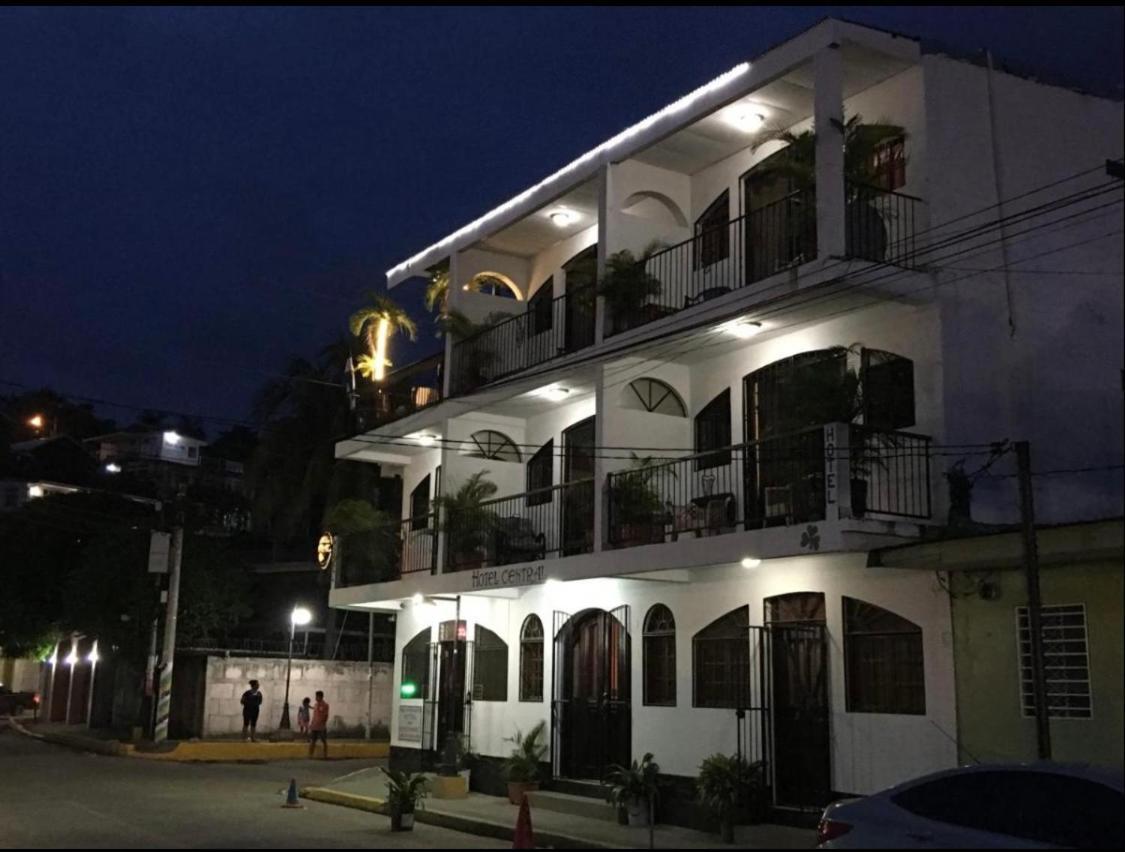 Hotel Central ซานฮวนเดลซูร์ ภายนอก รูปภาพ